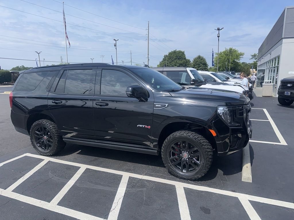 2021 GMC Yukon AT4 4X4's photo