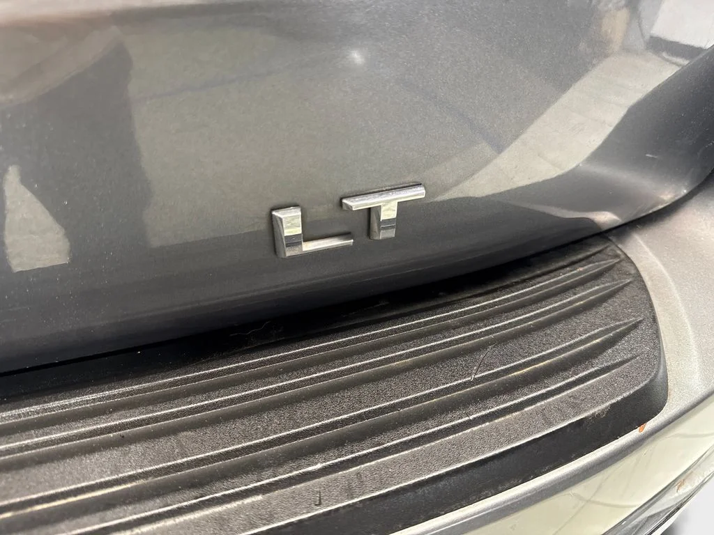 Used 2021 Gray Chevrolet LT image 23