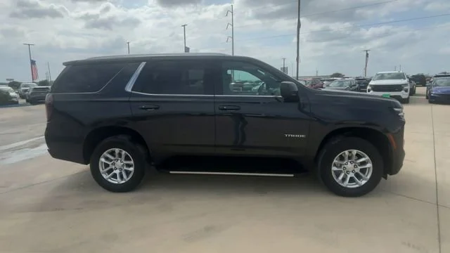 2025 Chevrolet Tahoe LT - Photo 9