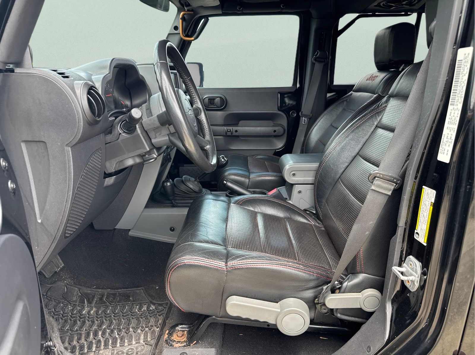 Used 2008 Black Jeep Unlimited X image 22