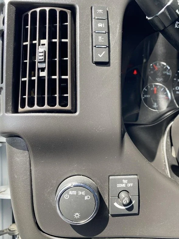 Used 2024 White GMC Work Van image 16