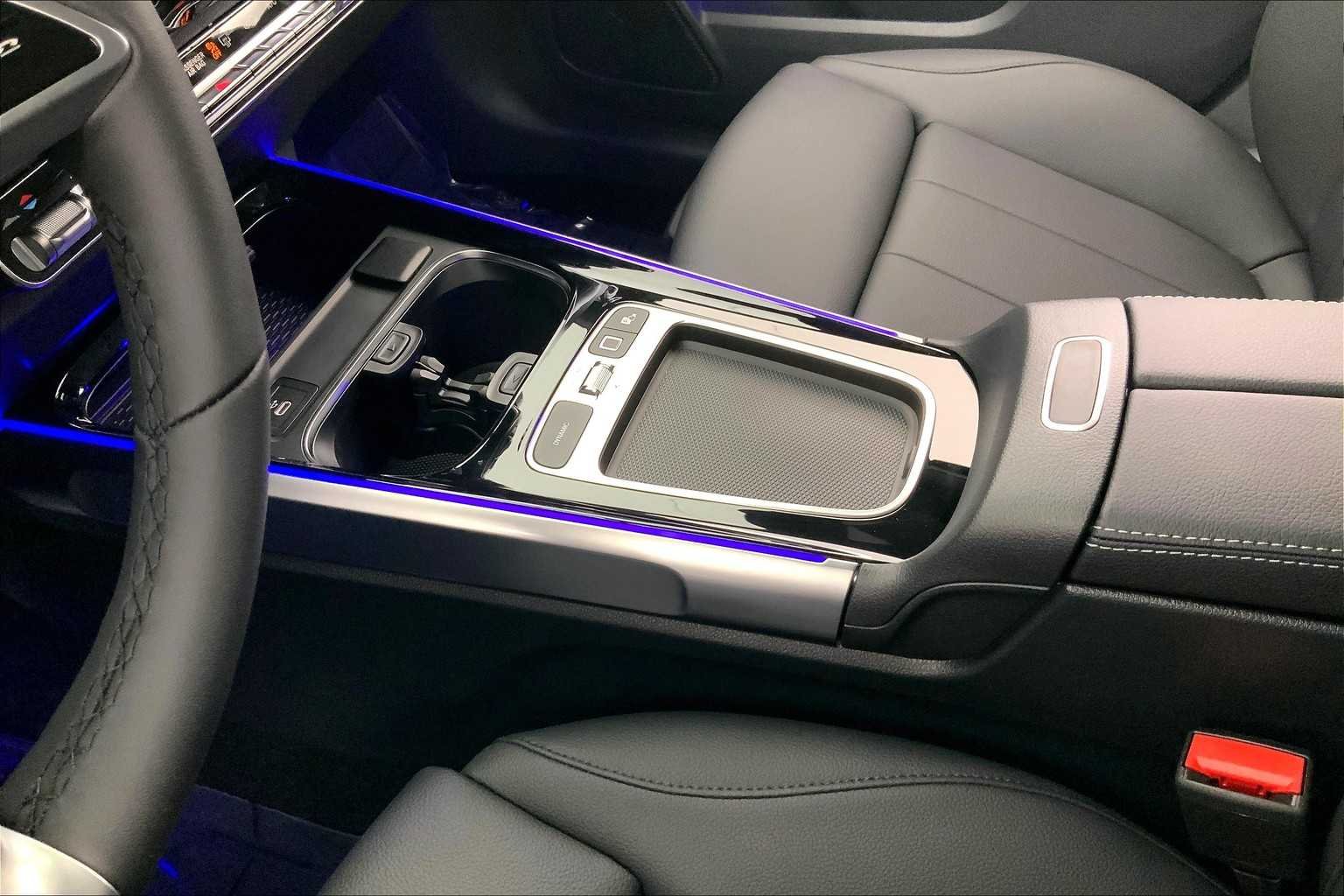 New 2026 Night Black Mercedes-Benz GLB 250 image 17