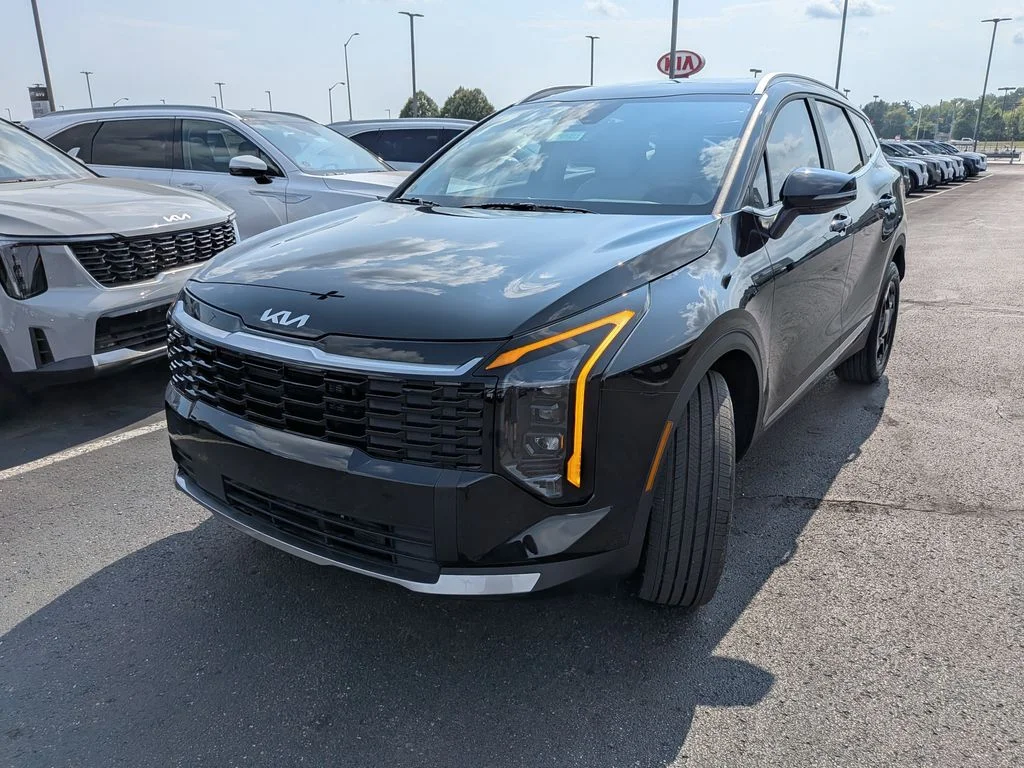 New 2027 Fusion Black Kia EX image 3