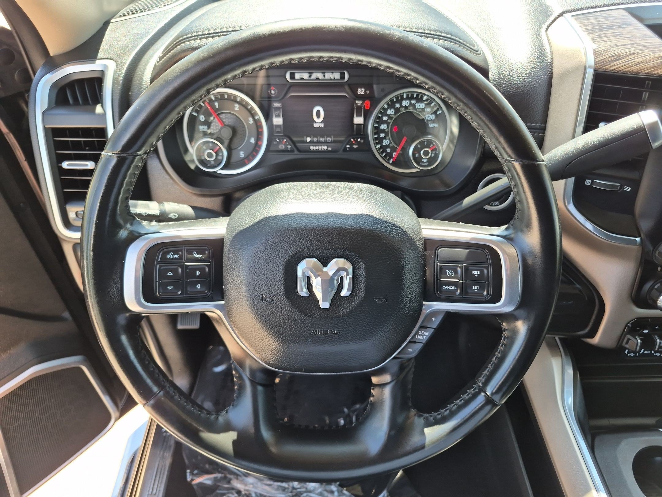 Used 2021 Diamond Black Crystal Pearlcoat Ram Laramie image 15
