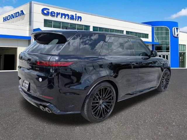 Used 2025  Land Rover SV Edition Two image 5