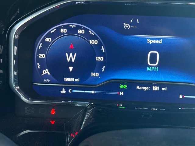 Used 2025 White Chevrolet LT image 7