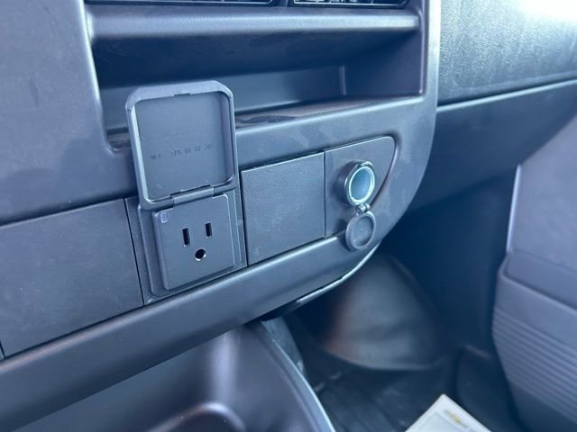 2025 Chevrolet Express Cargo Work Van - Photo 24