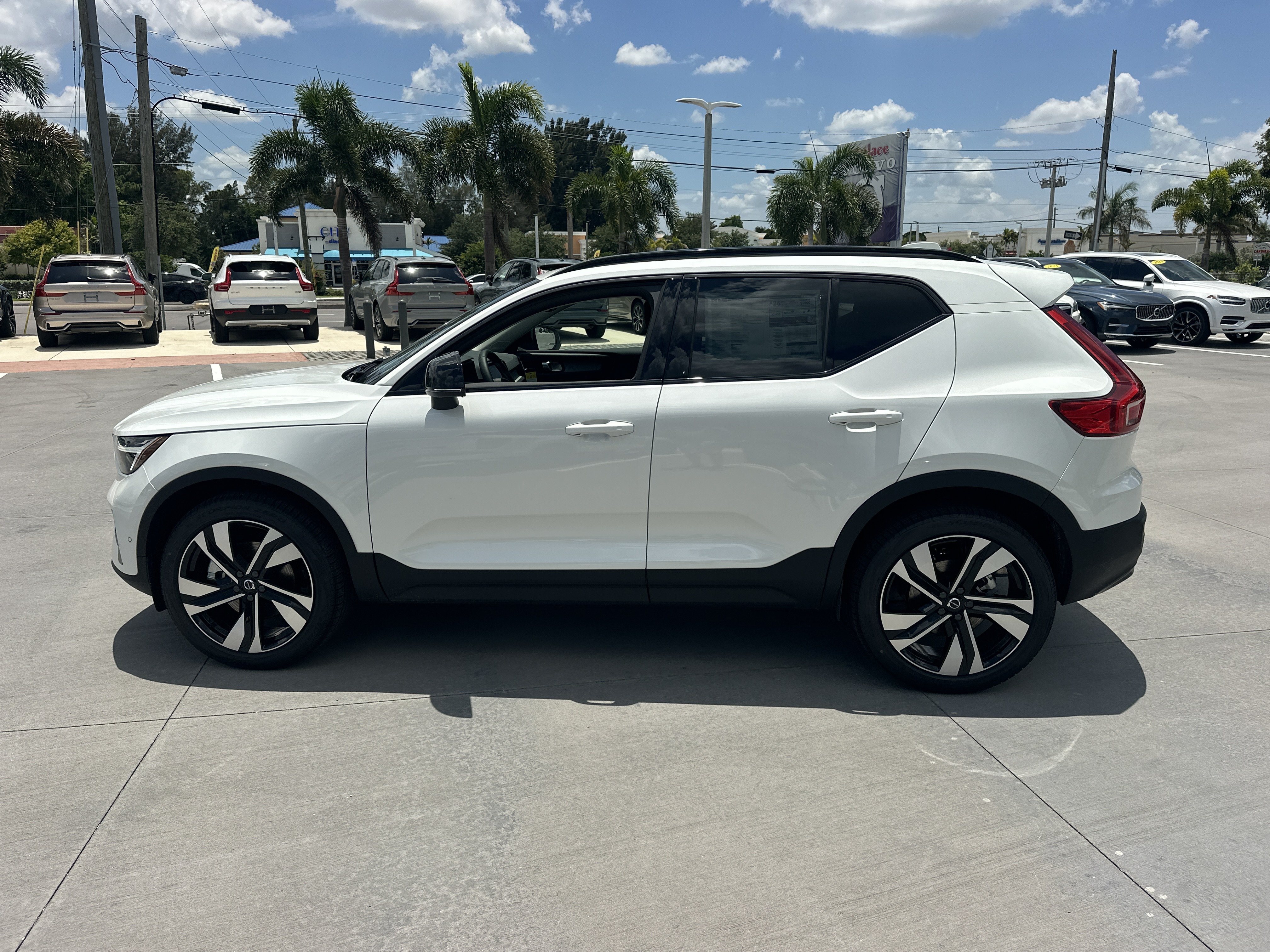 New 2026 Crystal White Volvo Ultra image 10