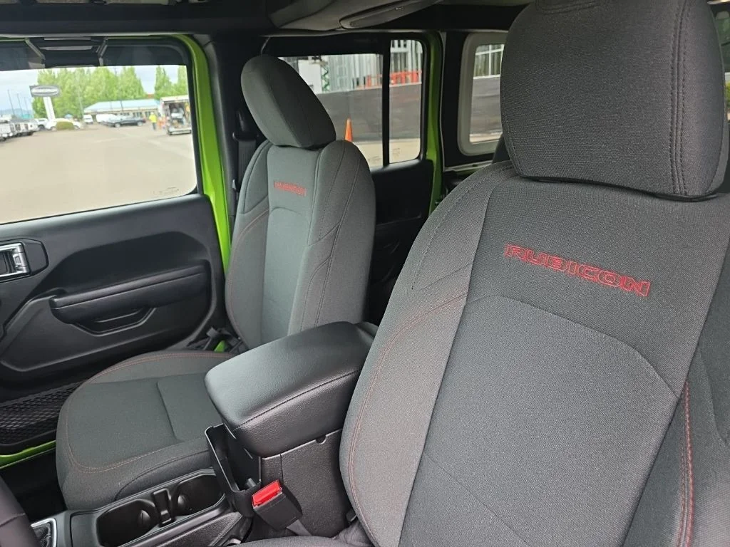 Used 2025 Green Jeep Rubicon image 14