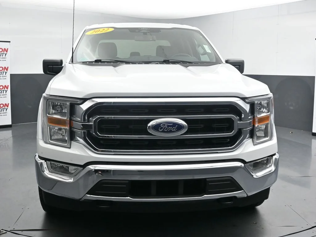 Used 2022 White Ford XLT image 3