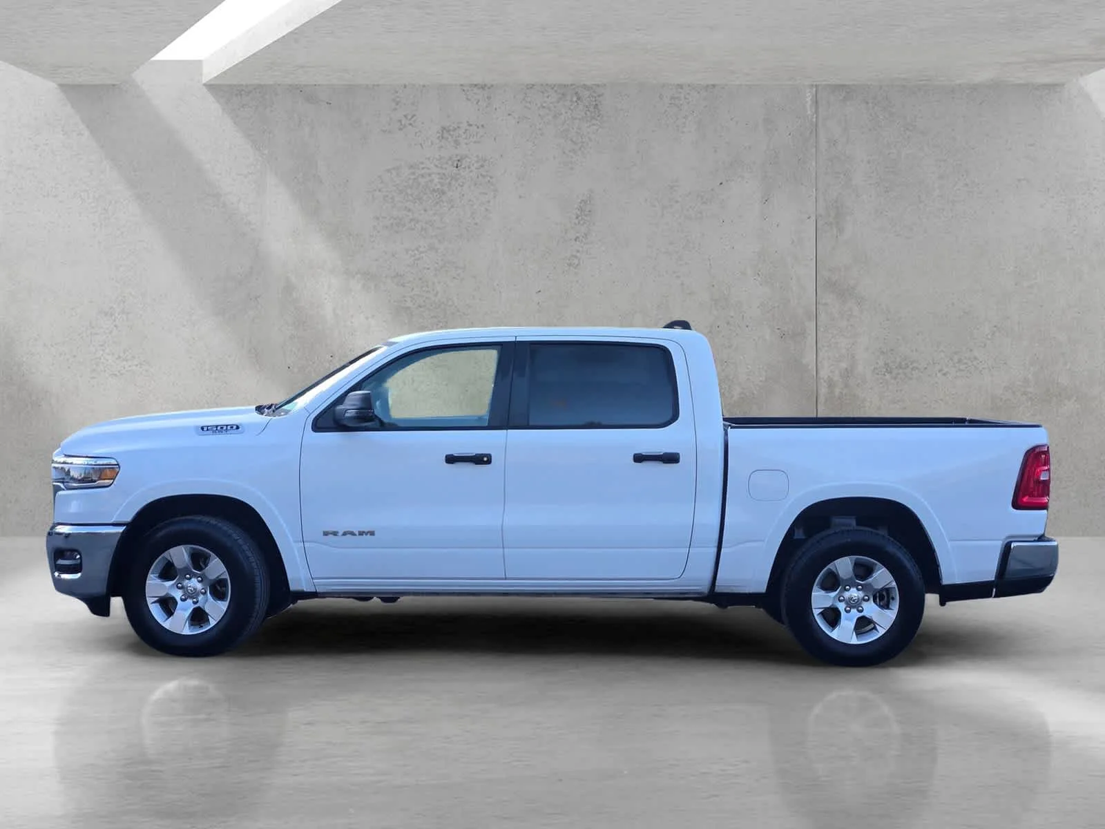 Used 2025  Ram Big Horn image 7