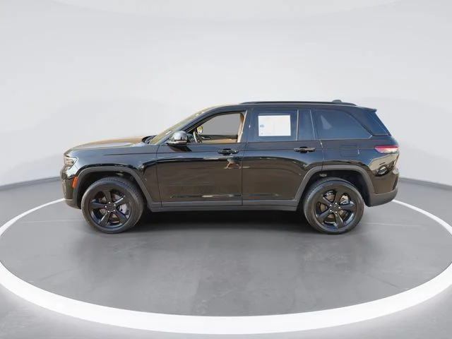 Used 2025 Black Jeep Limited image 5