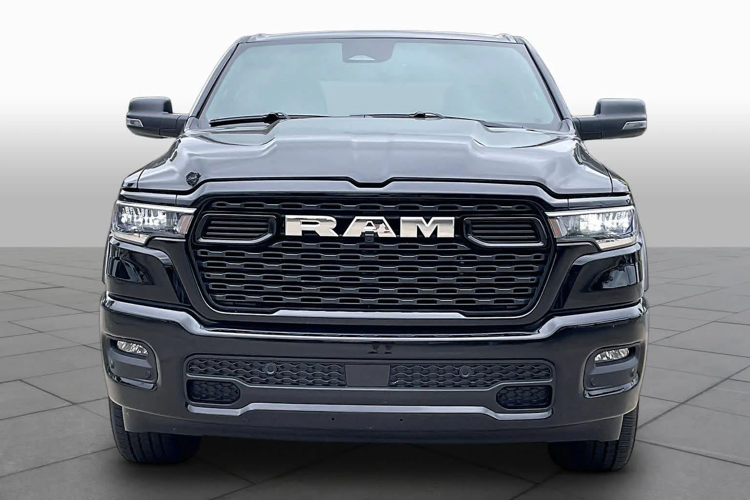 New 2026 Diamond Black Crystal Pearl-Coat Exterior Paint RAM Big Horn image 3