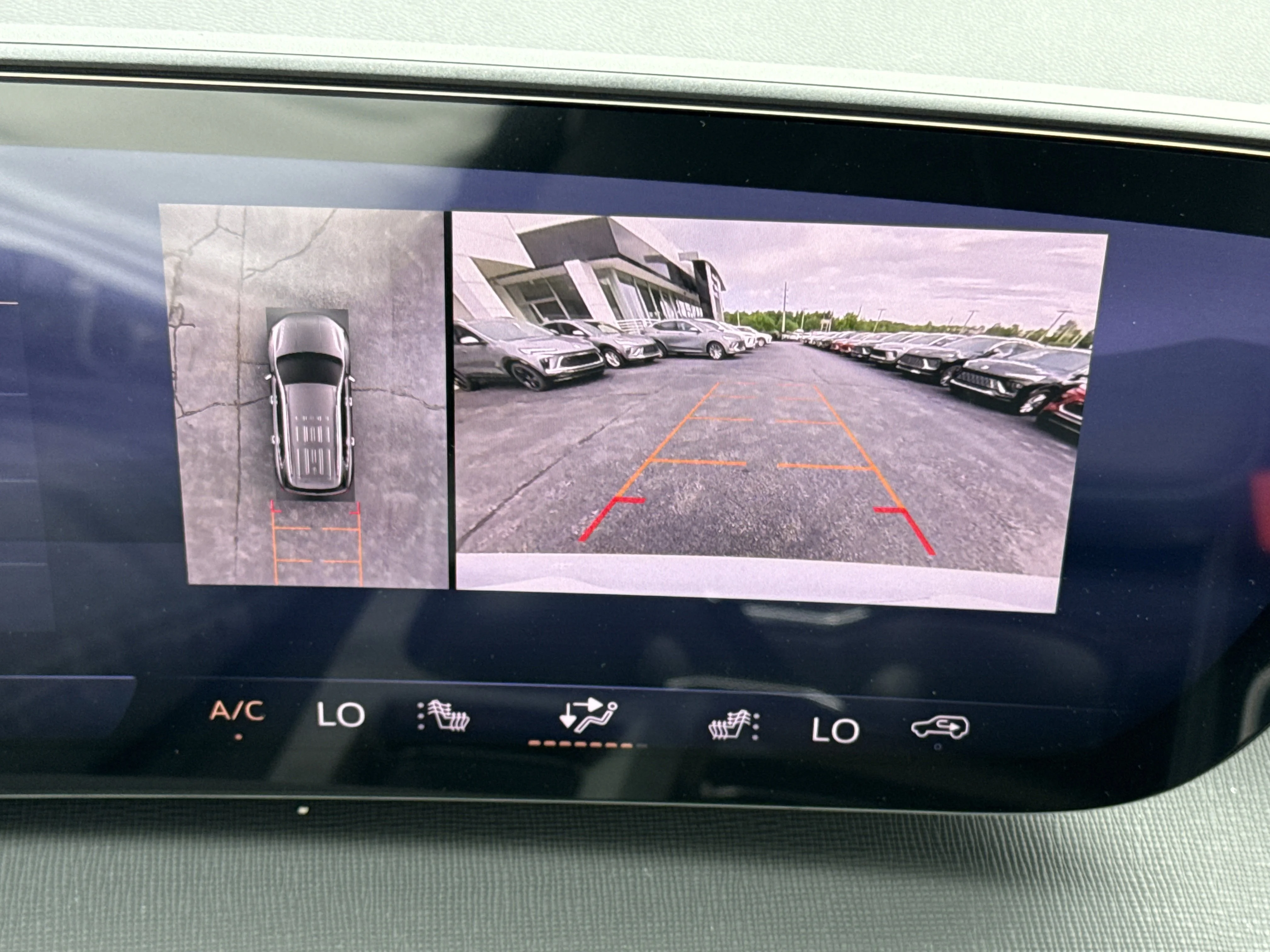 New 2026 Iridescent White Tricoat Buick Sport Touring image 10