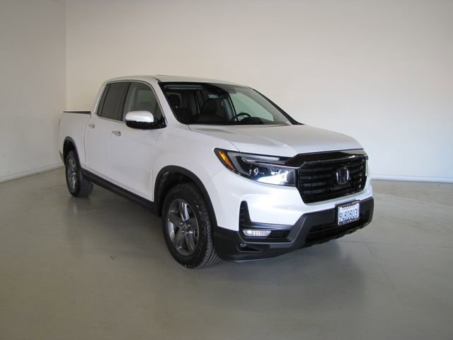 Certified Used 2023 Platinum White Pearl Honda RTL-E image 3