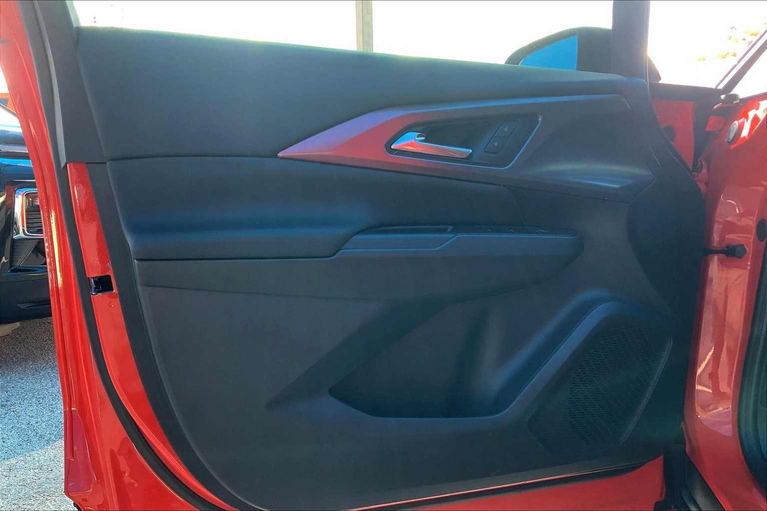 2026 Chevrolet Equinox EV RS - Photo 10