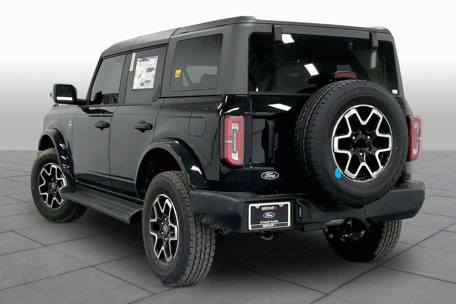 New 2026 Shadow Black Ford Outer Banks® image 11