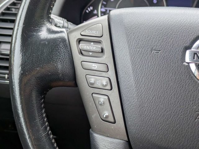 Used 2019 Black Nissan Platinum image 27