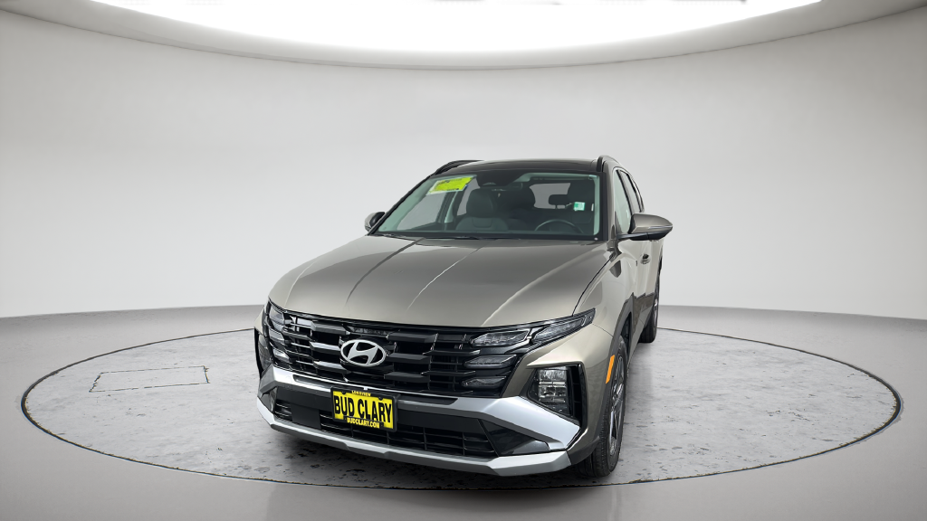 Used 2025 Beige Hyundai SEL Convenience image 2