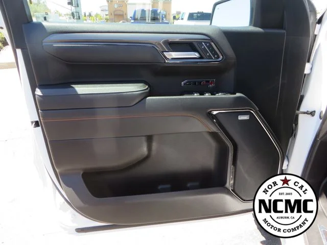 2025 GMC Sierra 1500 AT4 - Photo 17
