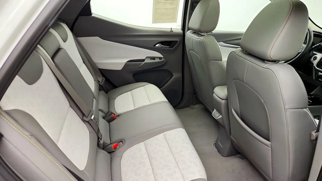 Used 2022 Summit White Chevrolet FWD Premier w/ Sun & Sound & Super Cruise Packages image 23