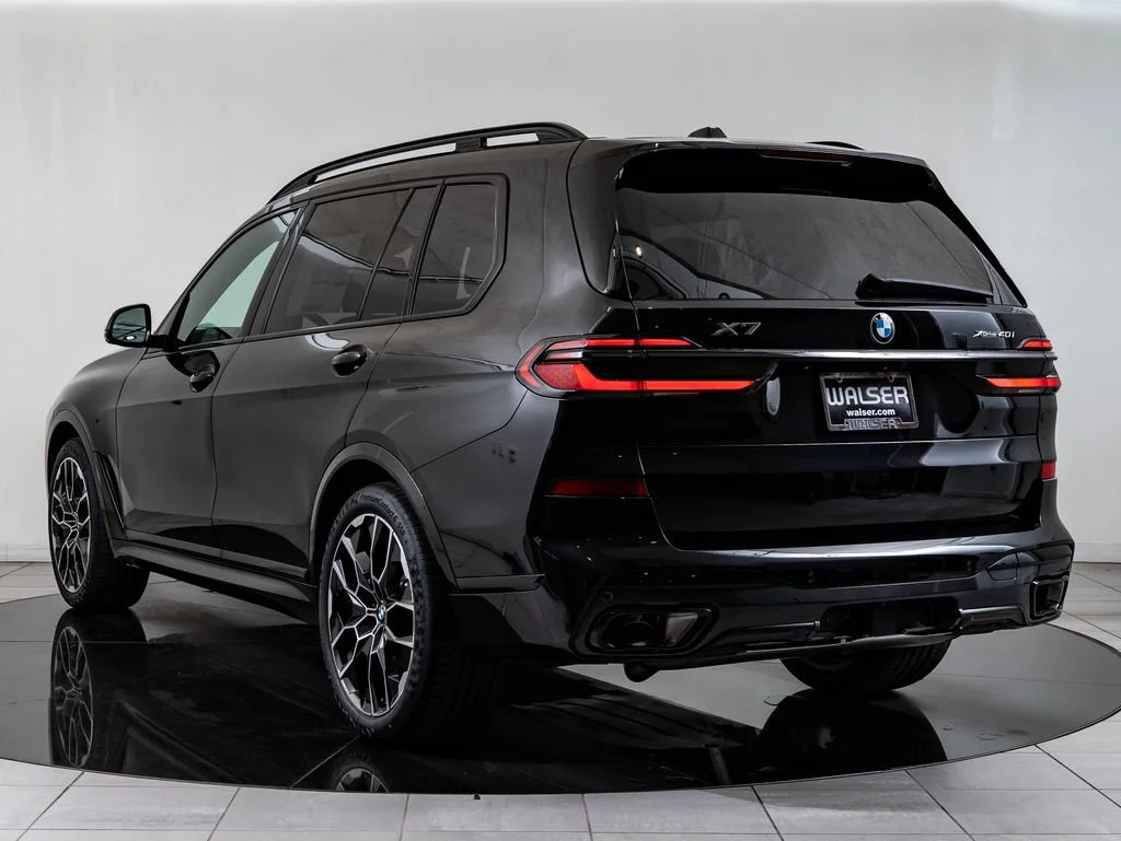 New 2027 Black Sapphire Metallic BMW xDrive40i image 6