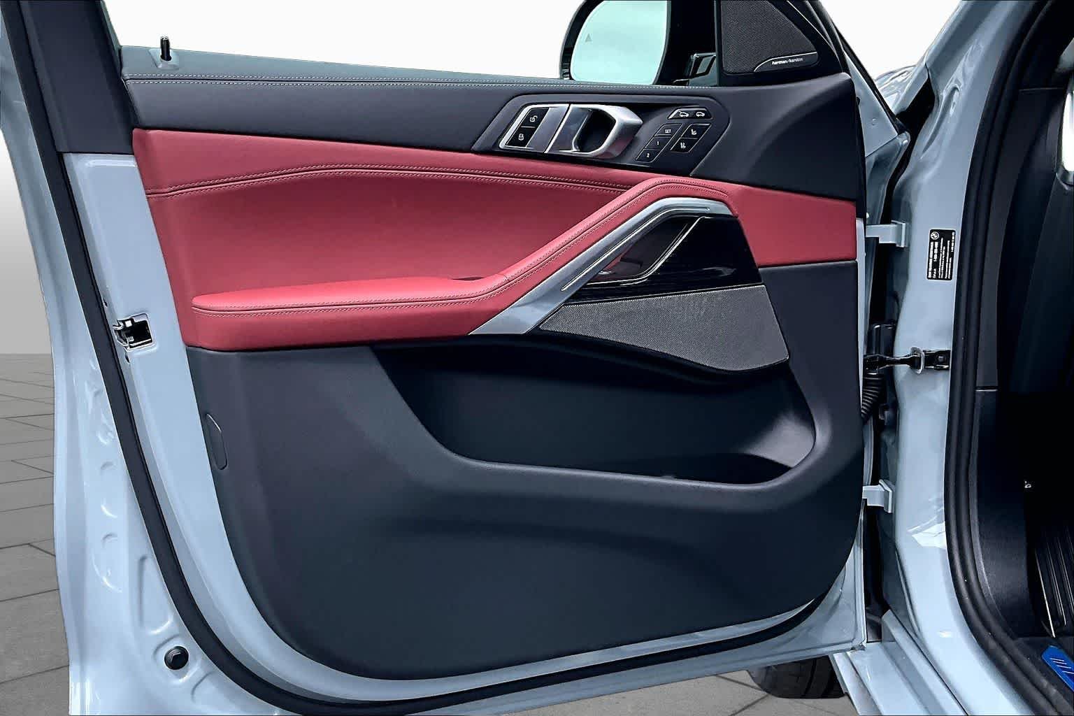 New 2027 Brooklyn Grey Metallic BMW xDrive40i image 10