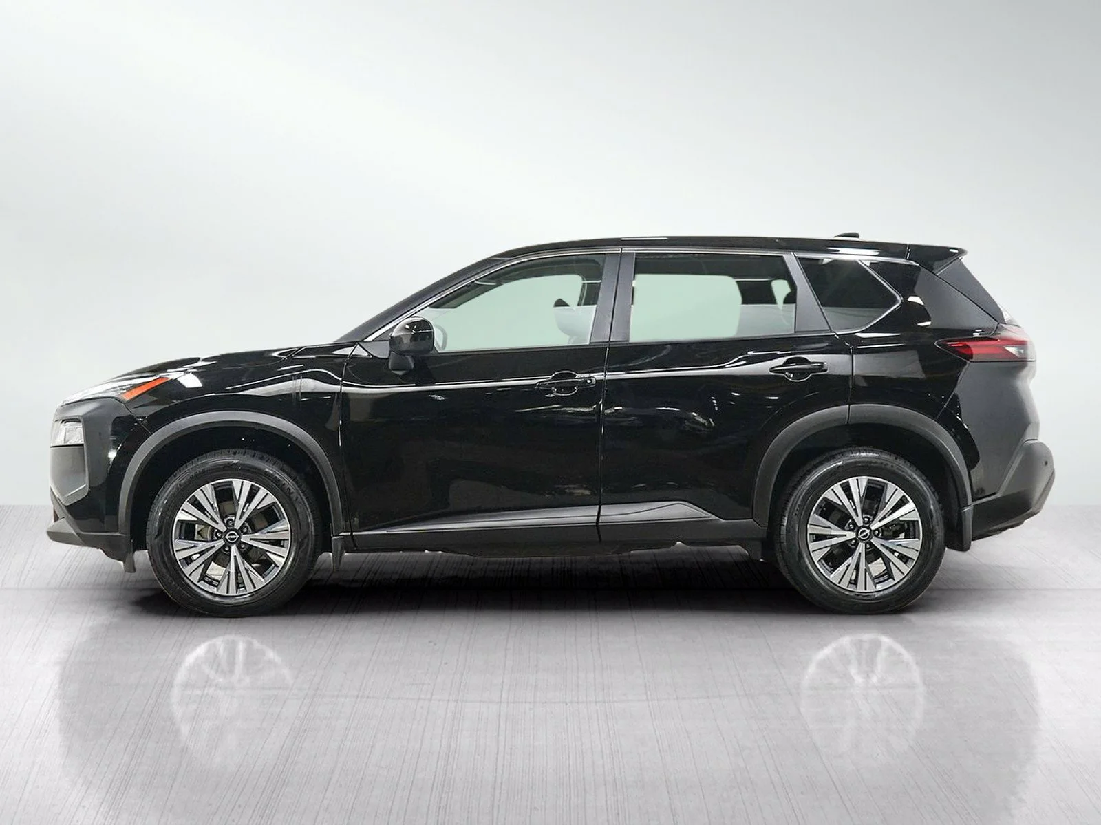 Used 2023 Nissan Rogue SV with VIN JN8BT3BB4PW351182 for sale in Minneapolis, Minnesota