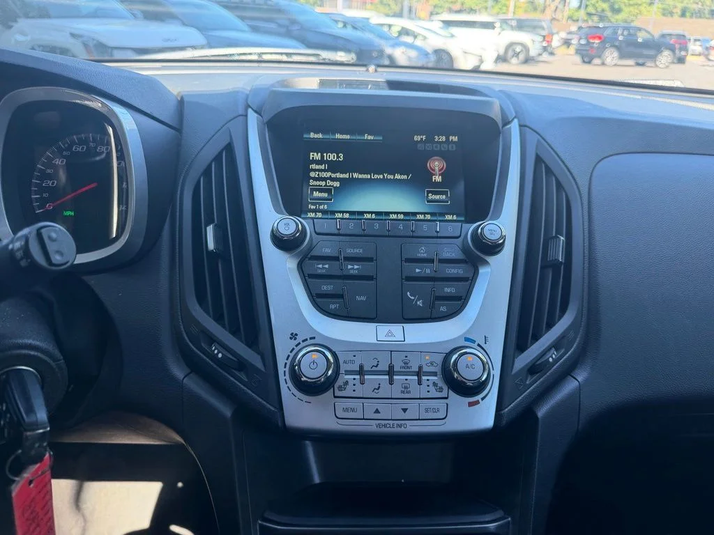 Used 2017 Nightfall Gray Metallic Chevrolet Premier image 21