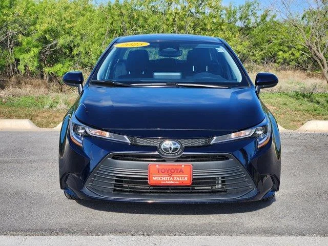 Used 2025 Blueprint Toyota LE image 2