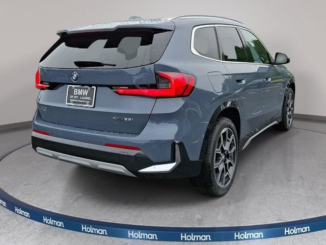 New 2026 Storm Bay Metallic BMW xDrive28i image 4