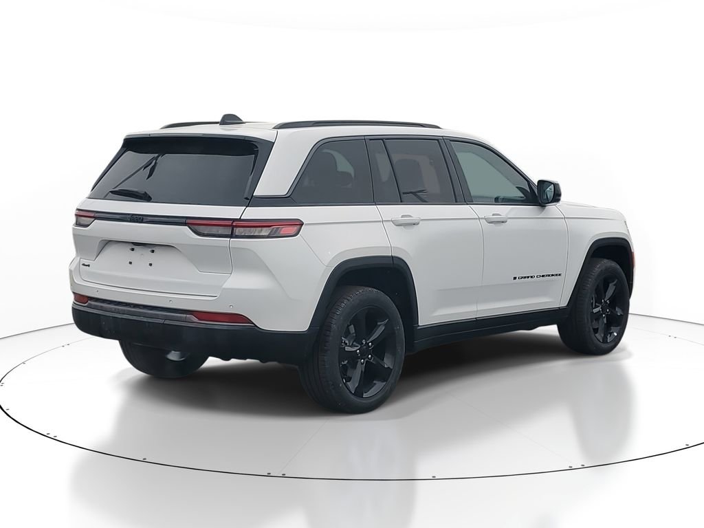 New 2026 Bright White Clearcoat Jeep Limited image 4