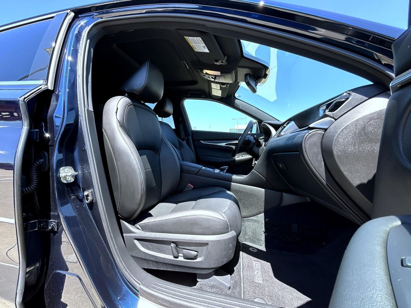 Certified Used 2023 Blue INFINITI LUXE image 15