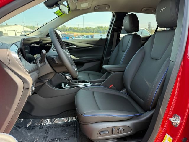 2026 Buick Encore GX Sport Touring photo 3