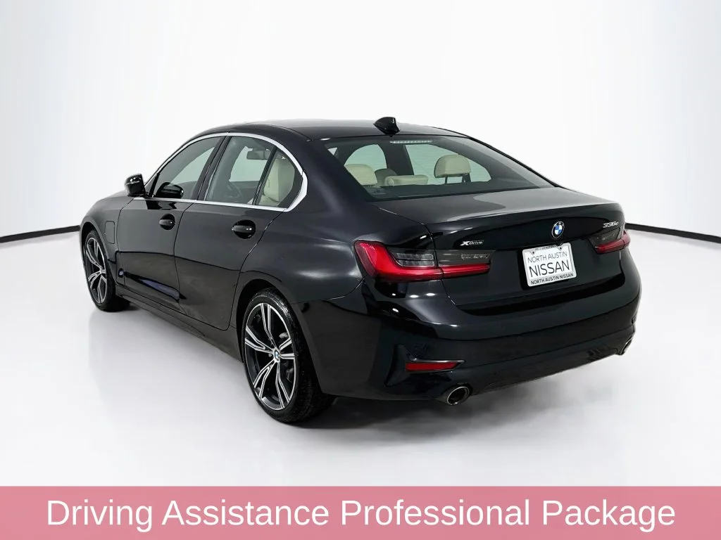 Used 2021 Black BMW 330e xDrive image 5
