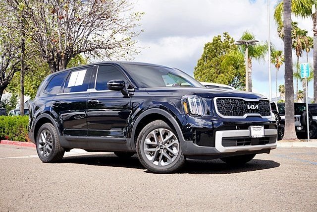 Used 2024 Black Kia LX image 1