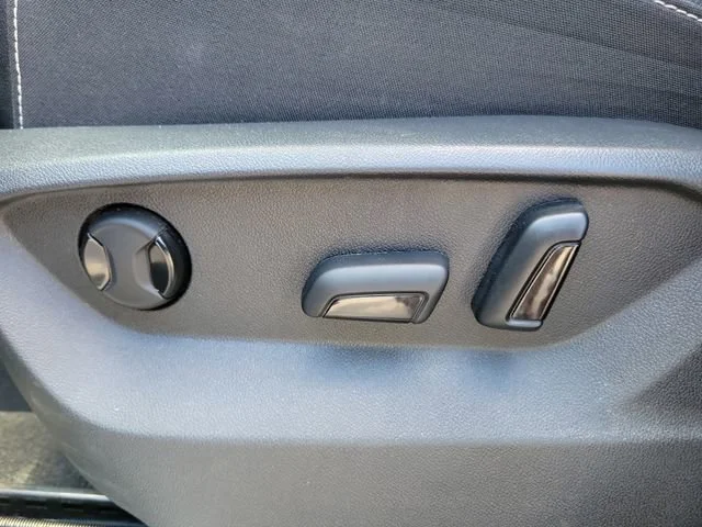 2024 Volkswagen Atlas SE w/Tech - Photo 23