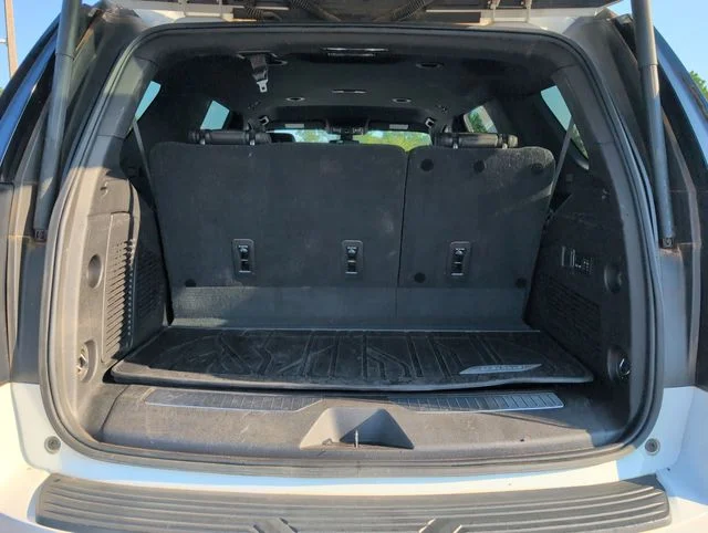 Used 2021 White Chevrolet Z71 image 24