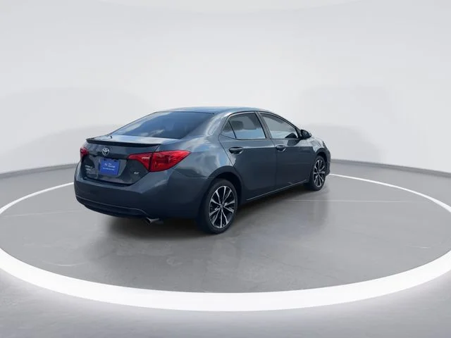 Used 2017 Gray Toyota SE image 7