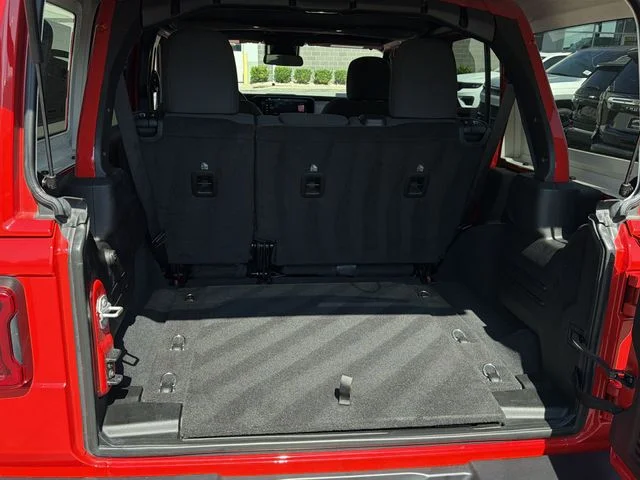 Used 2025 Red Jeep Sahara image 37