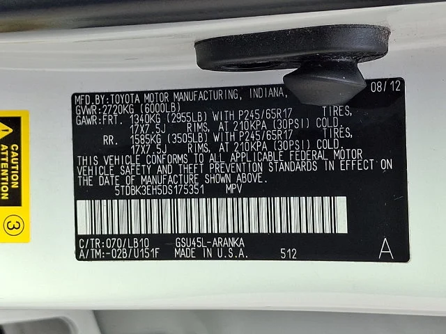 Used 2013 White Toyota SE image 27