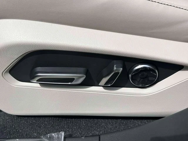 New 2026 Black Acura w/Technology Package image 17