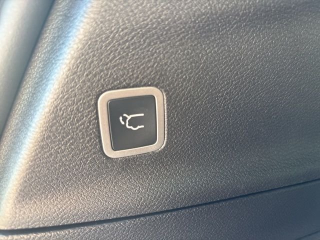 2026 Chrysler Pacifica Limited - Photo 17