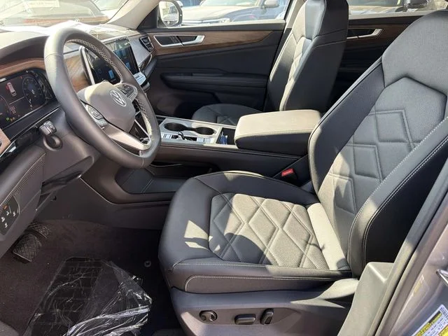 New 2026 Silver Volkswagen 2.0T SE image 15