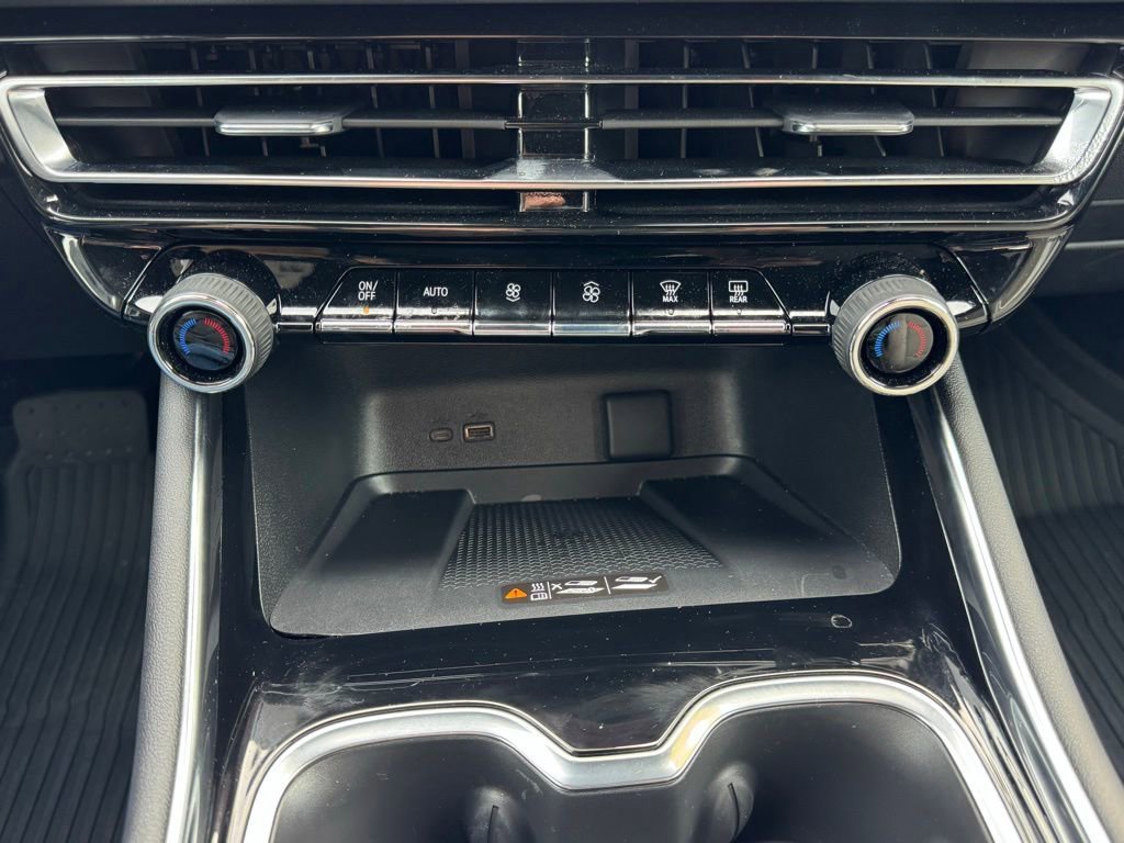 2026 Chevrolet Traverse LT - Photo 32
