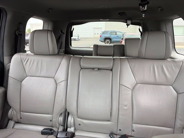 Used 2013 Alabaster Silver Metallic Honda EX-L image 12