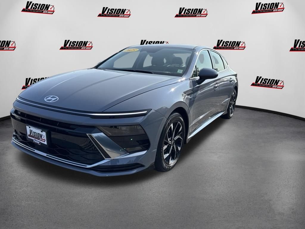 Used 2025 Blue Hyundai SEL image 1