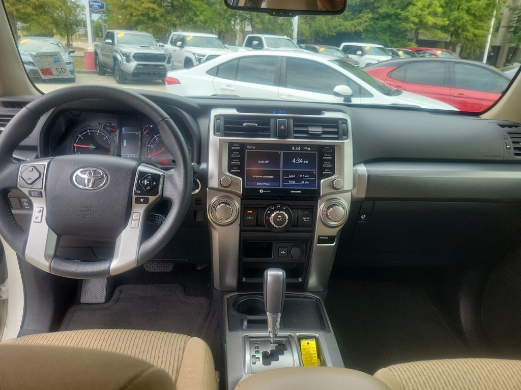 Used 2023 White Toyota SR5 image 19