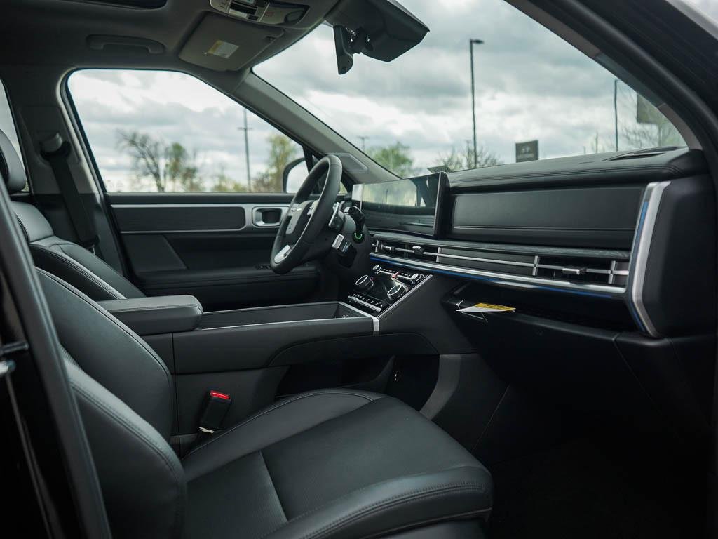 New 2026 Phantom Black Hyundai Limited 7P AWD image 37
