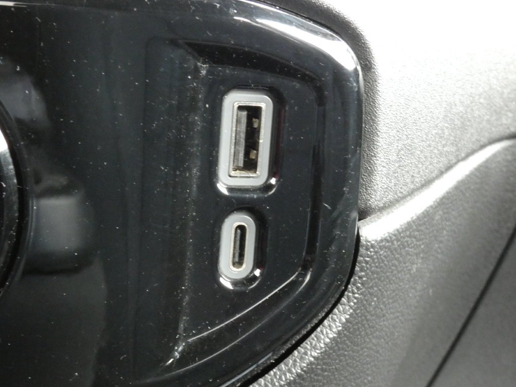 Used 2026 White Chevrolet LT image 22
